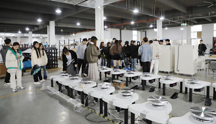 陶瓷創(chuàng)作者組團(tuán)看百陶會(huì)：身臨“企”境，眼見(jiàn)為實(shí)！